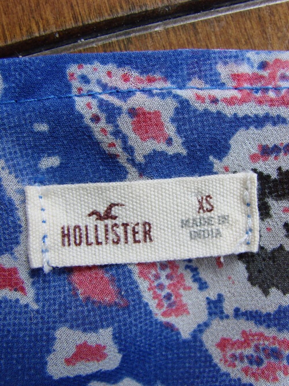 Hollister Y2K Blue Sleeveless Cami Top Spaghetti Cross Strap Pleated Sheer XS - Picture 7 of 9